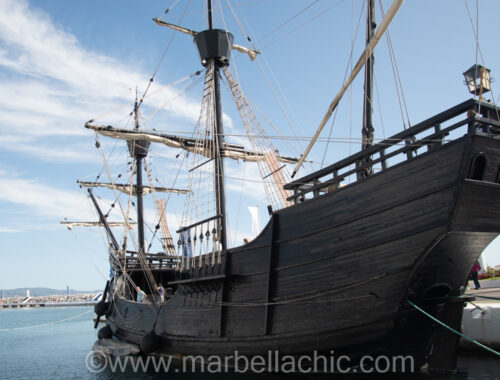 la nao victoria llega a puerto banús