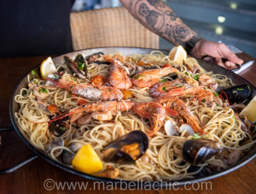 Degustación de nuevo plato en Daytona Motor Passion Marbella