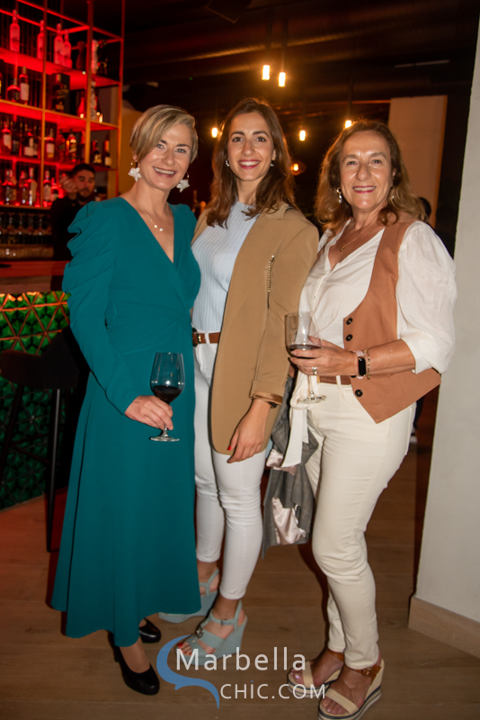 Apertura de restaurante Knahia en Estepona