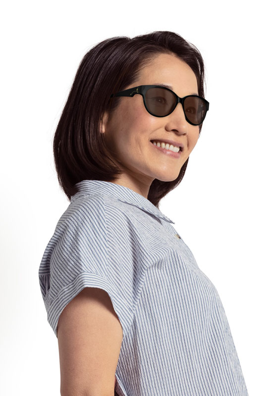 Looks invernales con gafas de sol