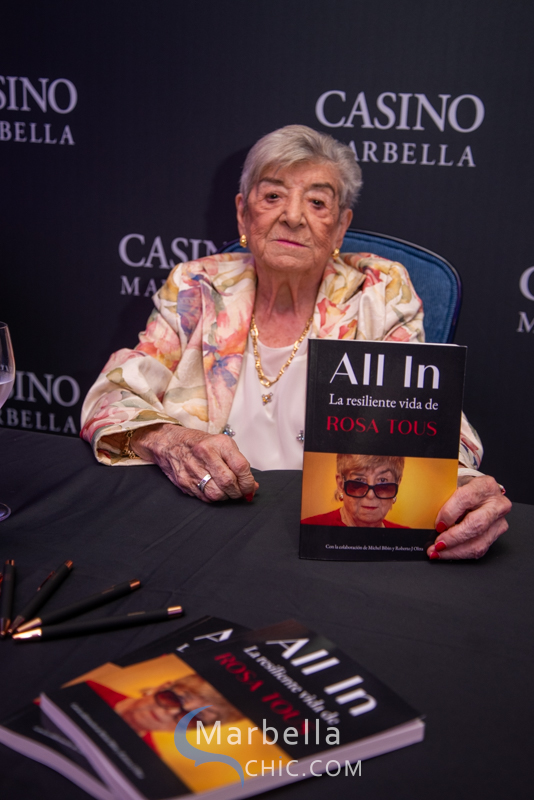 Rosa Tous presenta su libro en Casino Marbella