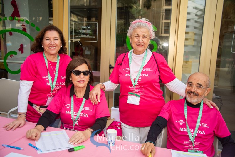 XII Carrera contra el cáncer de mama "Marea Rosa" en Marbella