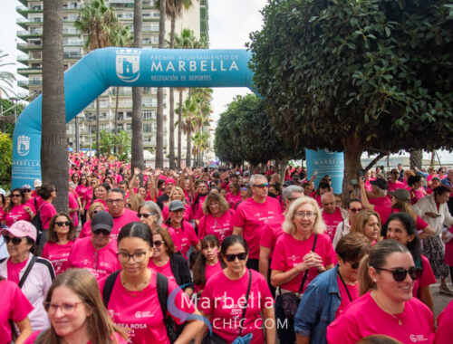XII Carrera contra el cáncer de mama "Marea Rosa" en Marbella
