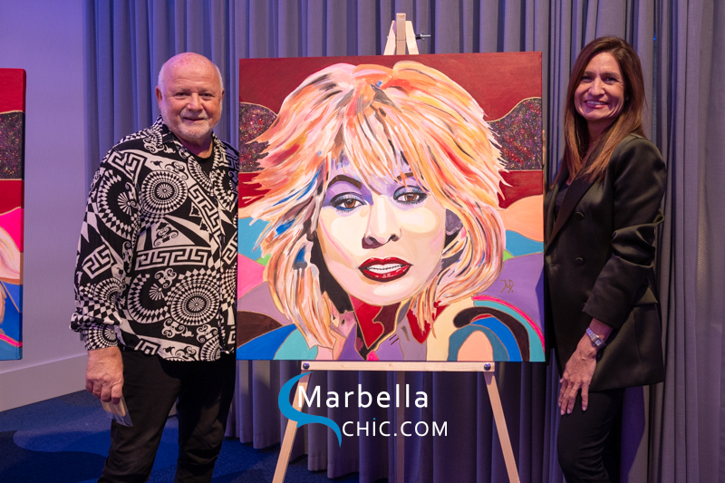 Casino Marbella acoge la colorida exposición de Jacob van Doorn