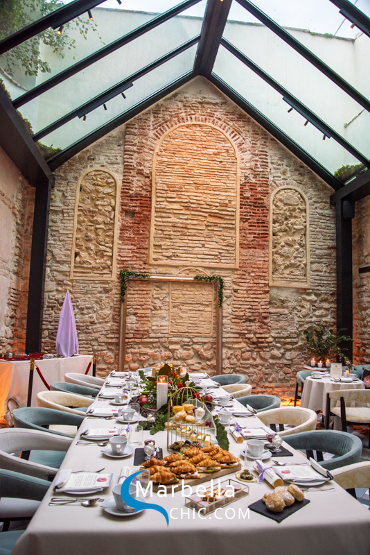 El té más exclusivo inspirado en ‘Bridgerton’ en el hotel La Fonda de Marbella