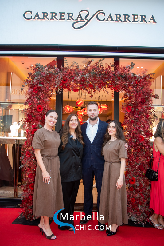Carrera y Carrera estrena boutique en Puerto Banús