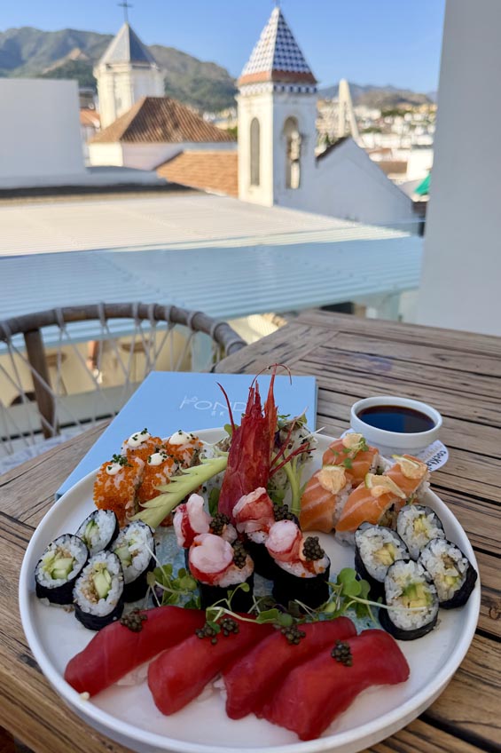 La Fonda Heritage Hotel presenta el Sushibar del Skybar