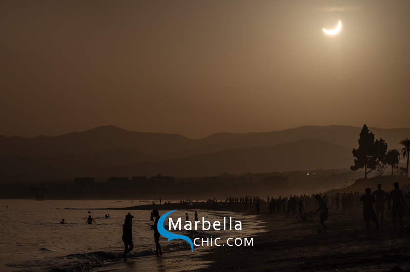 Imágenes del eclipse solar visto desde Marbella