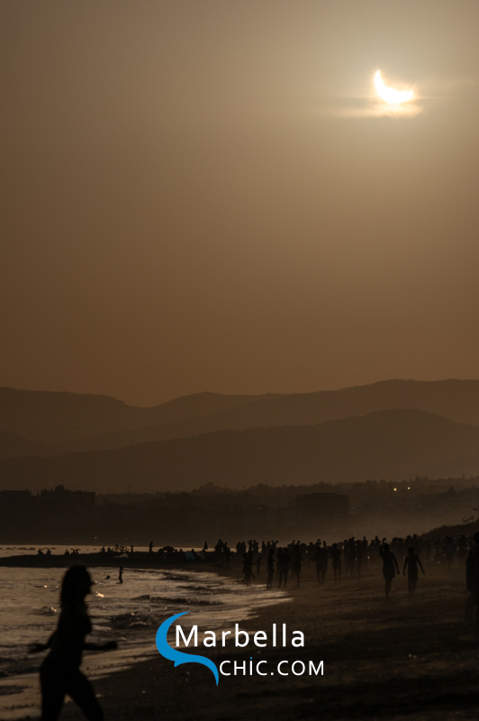Imágenes del eclipse solar visto desde Marbella